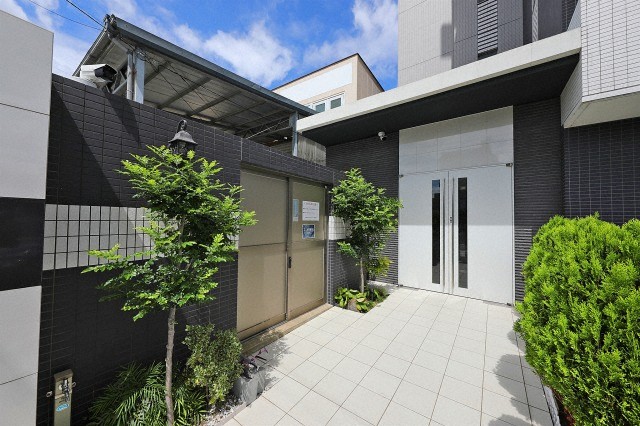 エントランス　エントランス