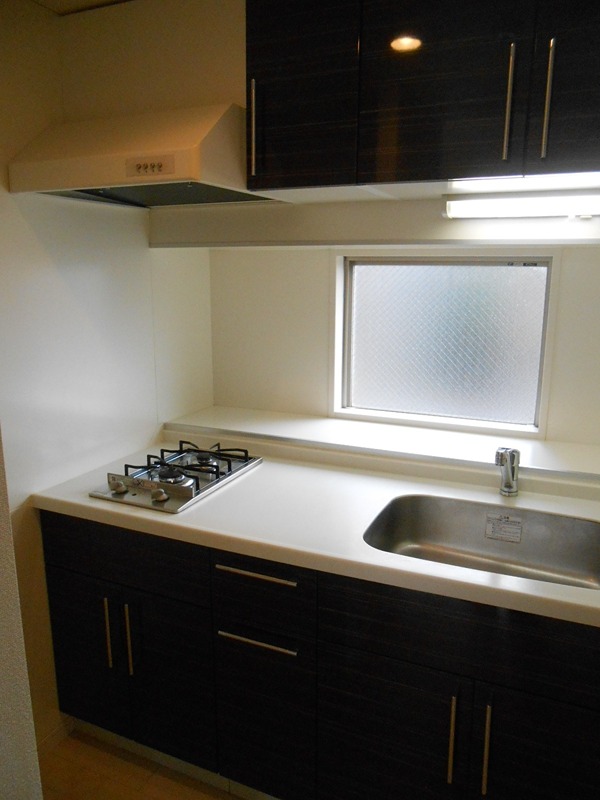 キッチン　※同物件別階数同タイプ部屋