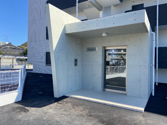 エントランス　エントランス