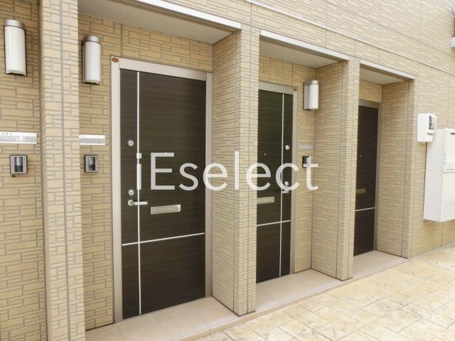 その他　２階のお部屋も玄関は１階です