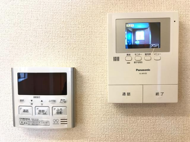 セキュリティ　女性の方でも安心のモニター付きインターホン♪