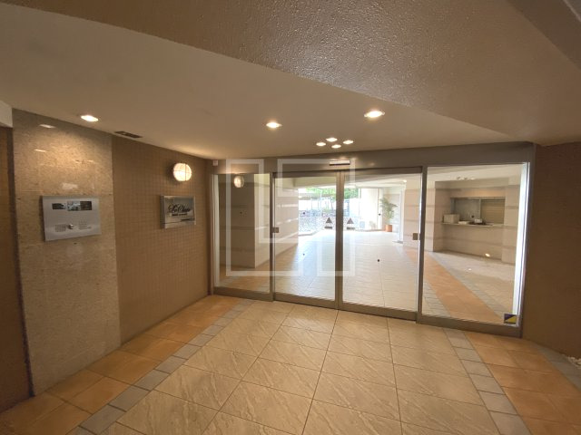 エントランス　ルクレ阿波座レジデンス　エントランス