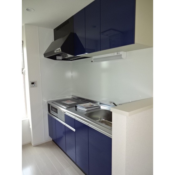 キッチン　※他のお部屋の写真です。※キッチンのお色が異なる場合がござい