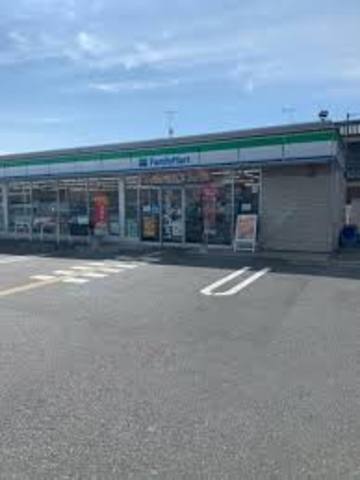 コンビニ　ファミリーマート　加古川稲屋（コンビニ）まで596m