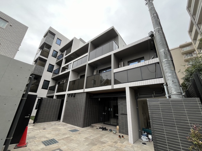 建物外観　建築中