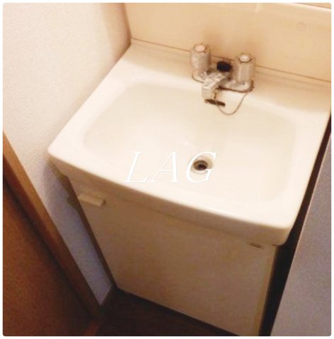 洗面設備　独立洗面台です。