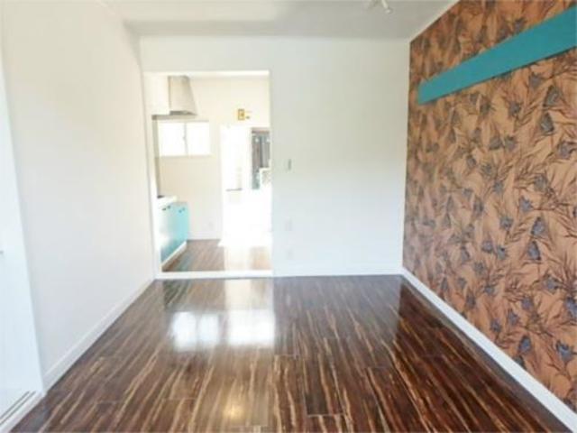 居室・リビング　６帖の洋室です