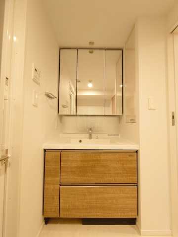 洗面設備　ハレマカニ御苑