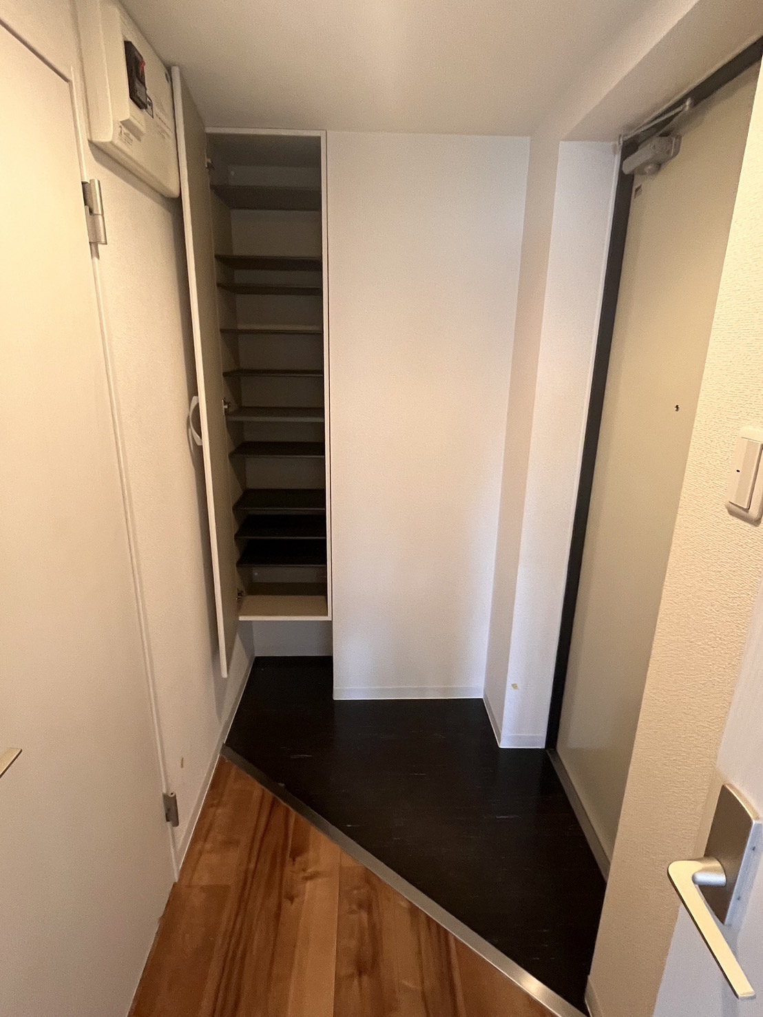 玄関　※他号室のお写真です