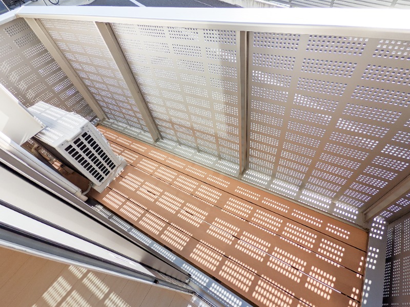 バルコニー　図面と現状に相違がある場合には現状を優先