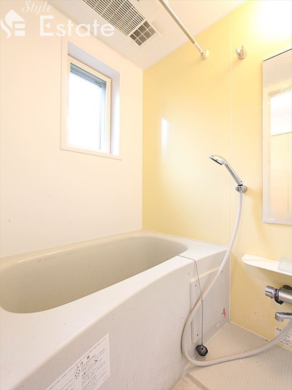 バス・シャワールーム　バスルーム