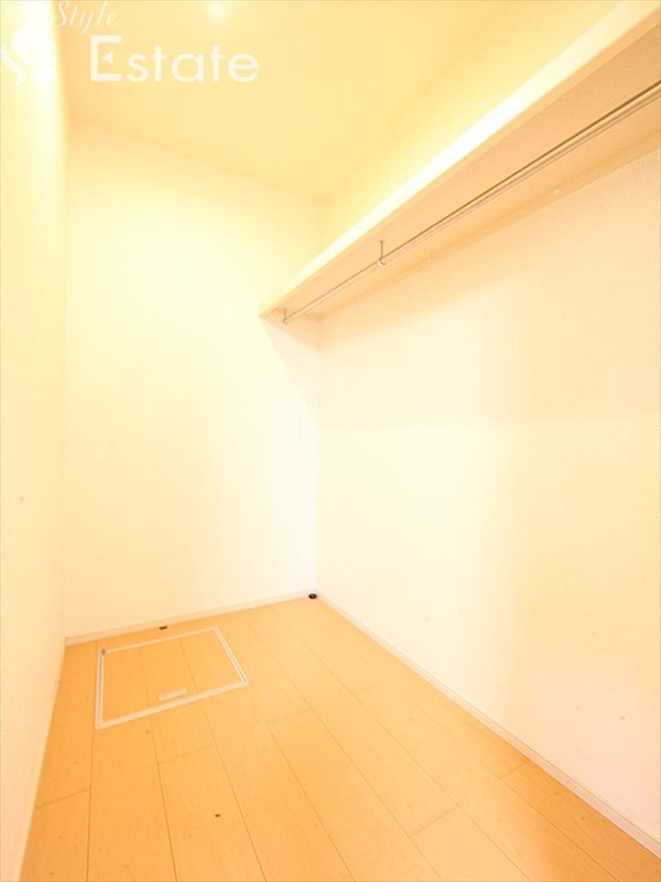 収納　ウォークインクローゼット