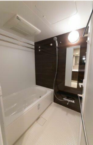 バス・シャワールーム　※同タイプ住戸参照
