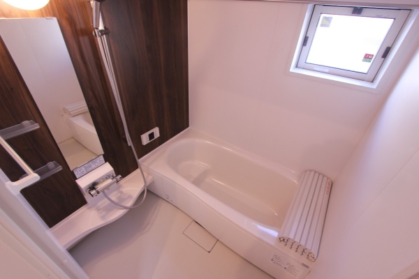 バス・シャワールーム　ゆったり一坪風呂