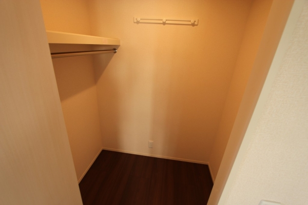 収納　ウォークインクロゼットでたっぷり収納♪