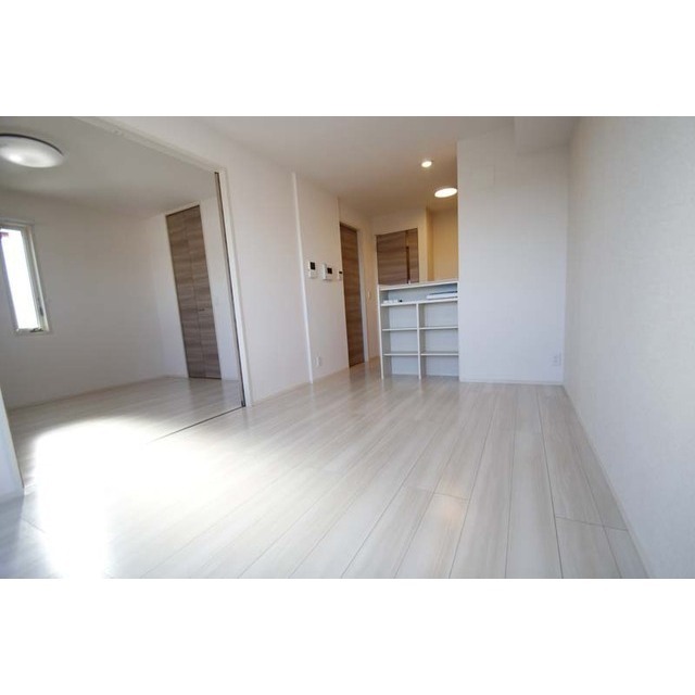 居室・リビング　※２０５（角）にて撮影