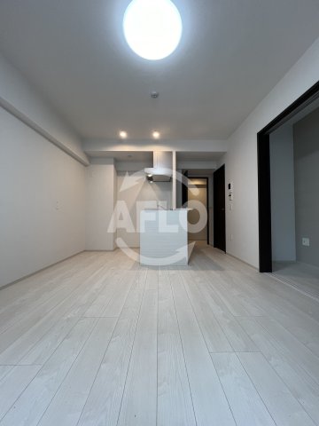 居室・リビング　SUMMIT南森町　リビング