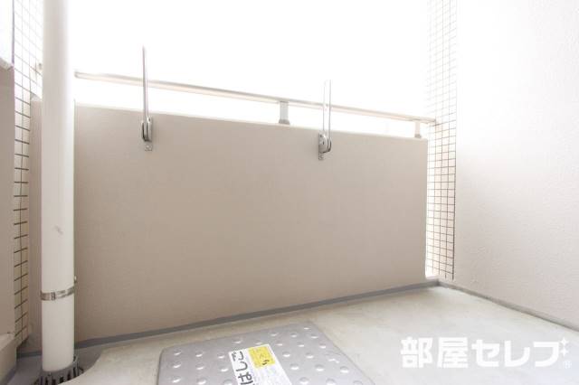 バルコニー　※７０７号室内装写真（反転タイプあり）