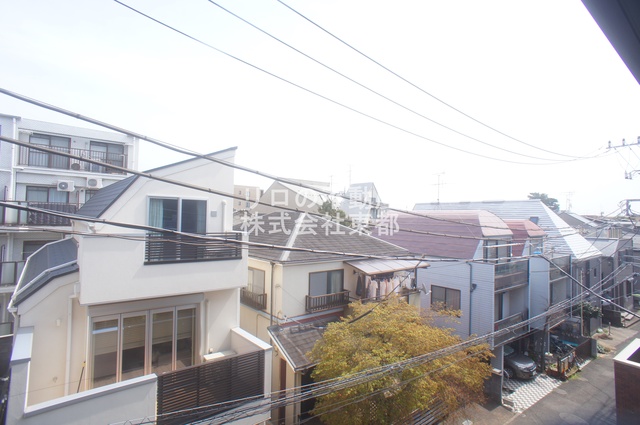 眺望　お部屋からの景色です！圧迫感がないので暮らしやすい♪