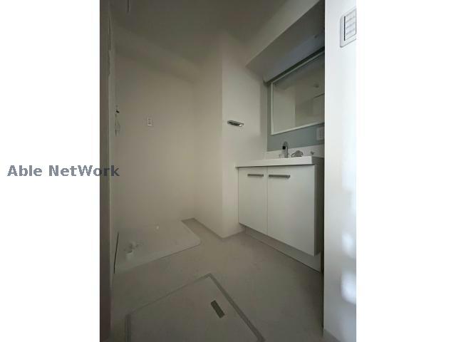 洗面設備　※同型イメージ（302）