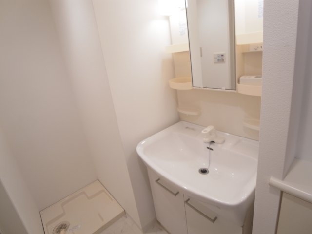 洗面設備　別タイプのお部屋の写真です。