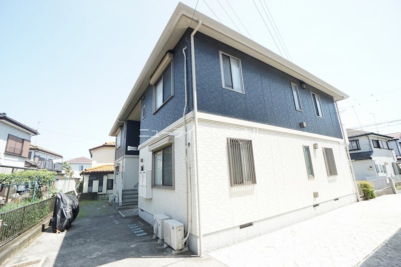 建物外観　閑静な住宅街のシャーメゾンです