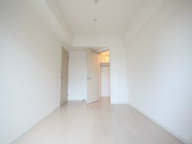 その他部屋・スペース　洋室7.3帖　ウォークインクロゼット付（収納充実してます）