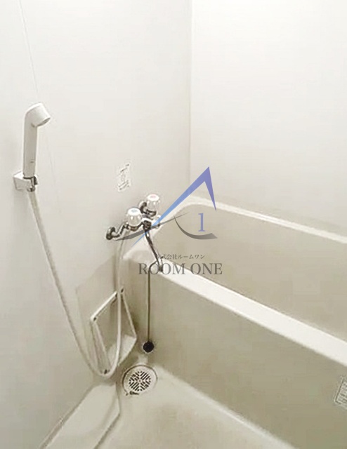 バス・シャワールーム　お風呂です。