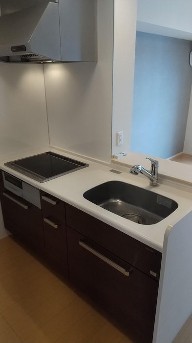 キッチン　※別号室の写真です。現況優先となります。