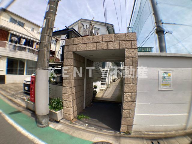 エントランス　毎日通るエントランスはこのようになっています