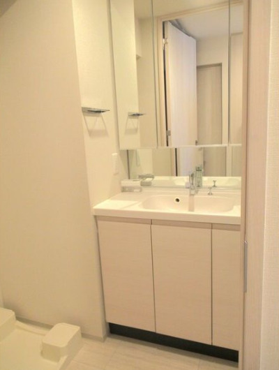 洗面設備　広い洗面スペース