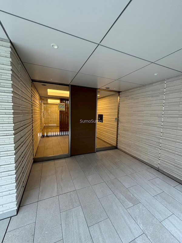 エントランス　毎日通るエントランスはこのようになっています