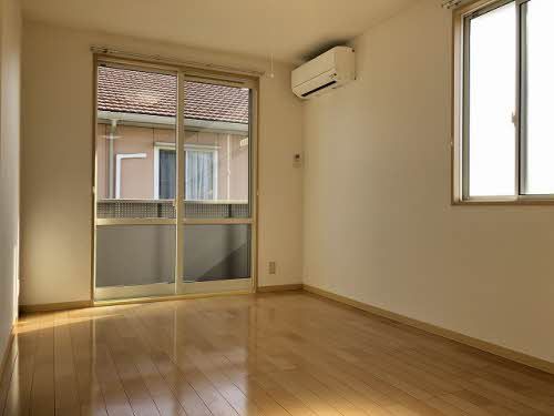 居室・リビング　南西側洋室