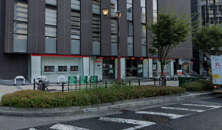 銀行　三菱UFJ銀行鶴橋支店（銀行）まで811m