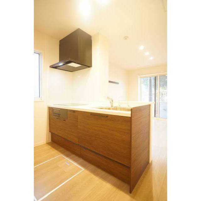 キッチン　おしゃれなカウンターシステムキッチン♪