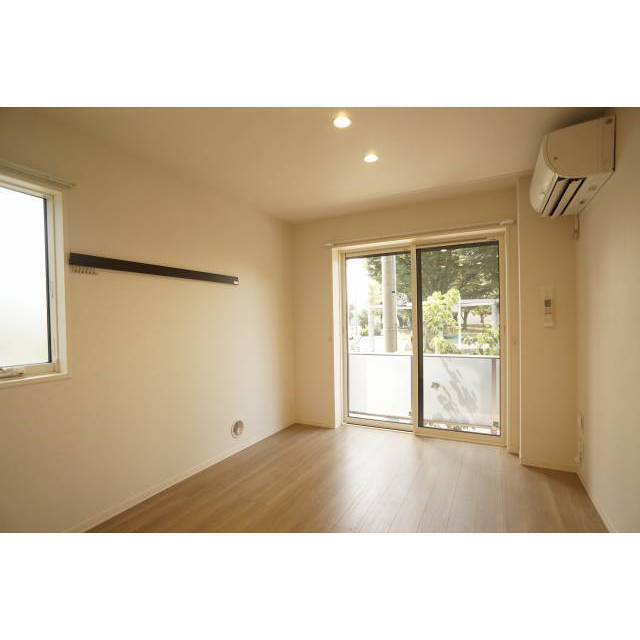 居室・リビング　広々リビングスペース♪