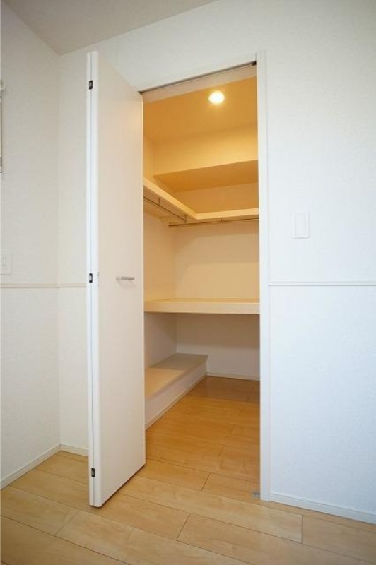 収納　図面と現状に相違がある場合には現状を優先