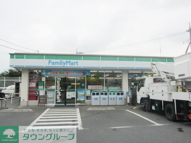 コンビニ　ファミリーマート立川西砂町店（コンビニ）まで80m