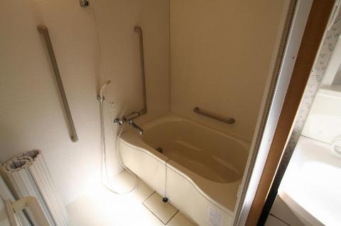 バス・シャワールーム　バス