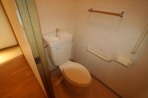 トイレ　トイレ