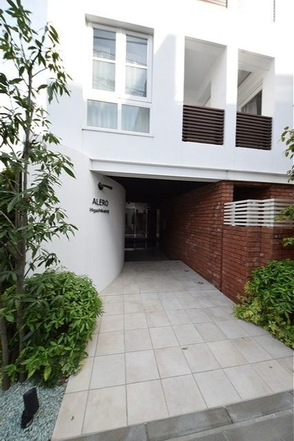 玄関　☆お問い合わせはお早めに☆