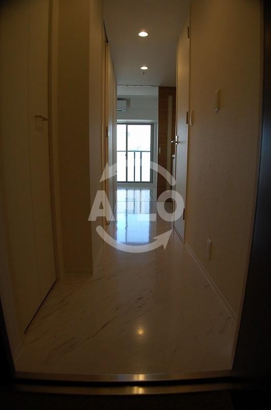 玄関　ドゥーエ立売堀　玄関スペース