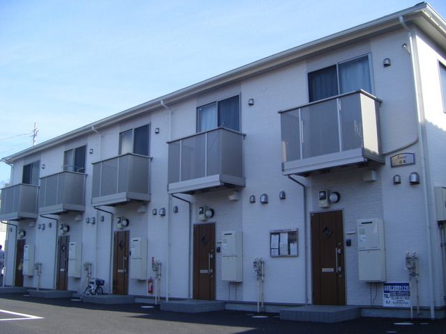 建物外観　★　住環境の良いお部屋です。専用庭あります　★