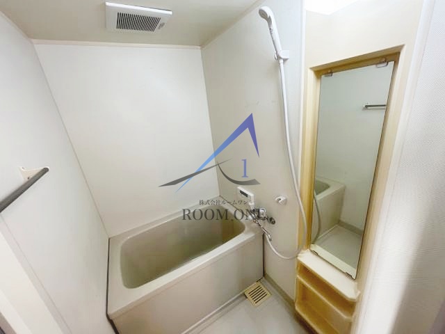 バス・シャワールーム　お風呂です。