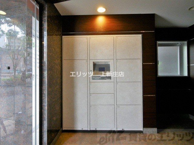 エントランス　宅配ボックス