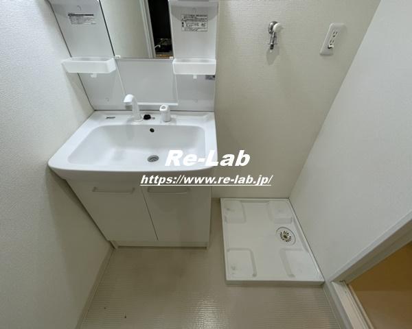 洗面設備　※参考として他のお部屋の写真