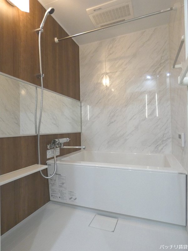 バス・シャワールーム　※同型タイプ写真の為、現状優先。初期費用分割可能