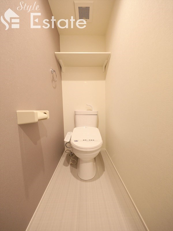 トイレ　温水洗浄便座付トイレ