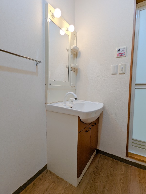 洗面設備　図面と現状に相違がある場合には現状を優先