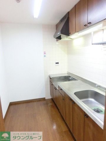 キッチン　小さなお子様の侵入防止にも　独立型キッチン